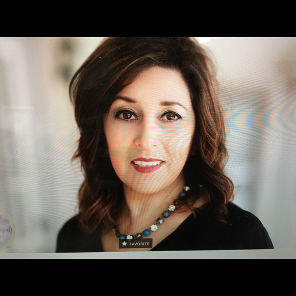 Meet your Posher, Mindi - Picture 1 of 1